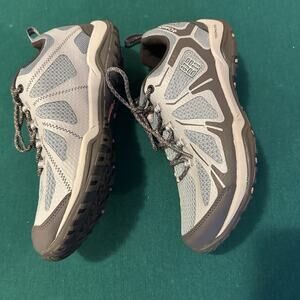 Columbia Women’s OutDry Waterproof Hiking Shoes Gray Size 9 Techlite Trail Grip